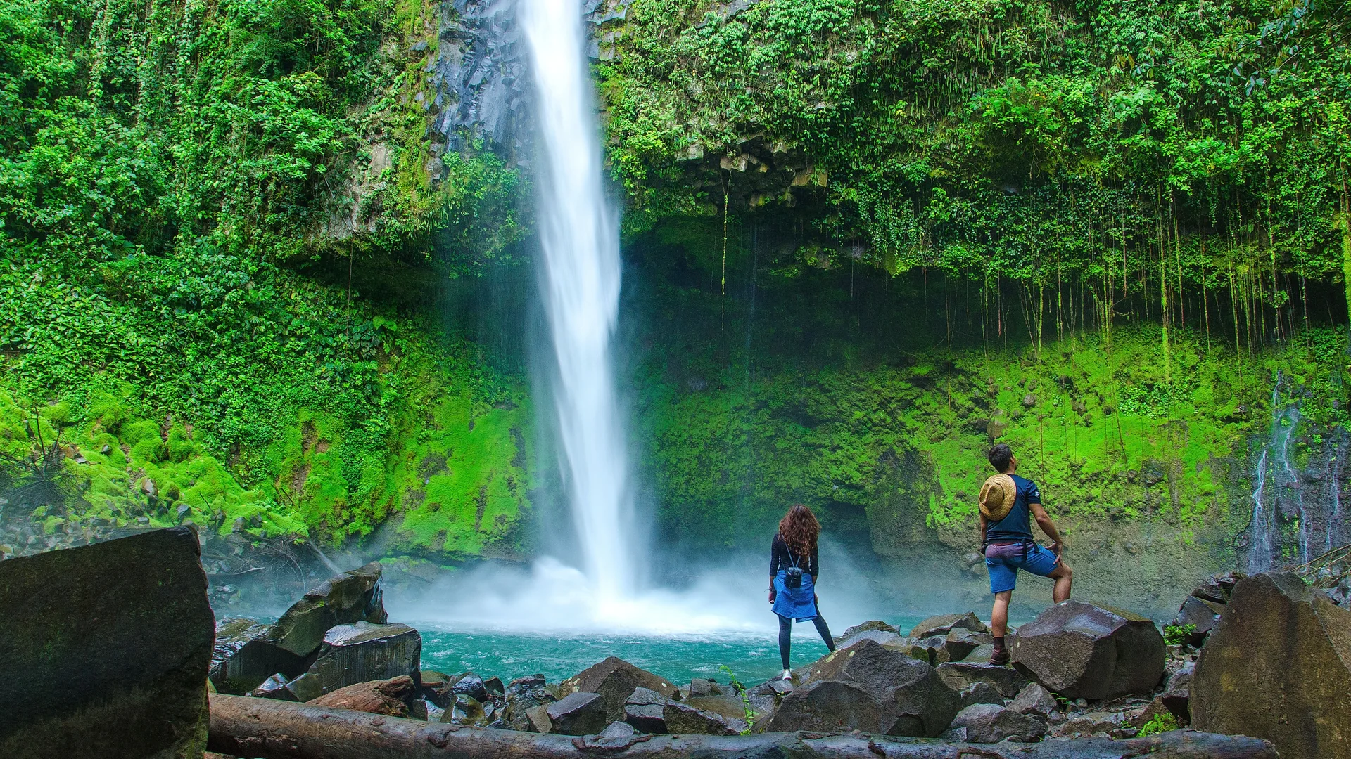Exploring the Beauty of La Fortuna Waterfall